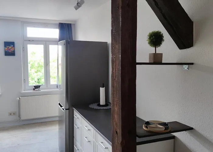 Dachgefluester * Schwerin (Mecklenburg-Vorpommern)